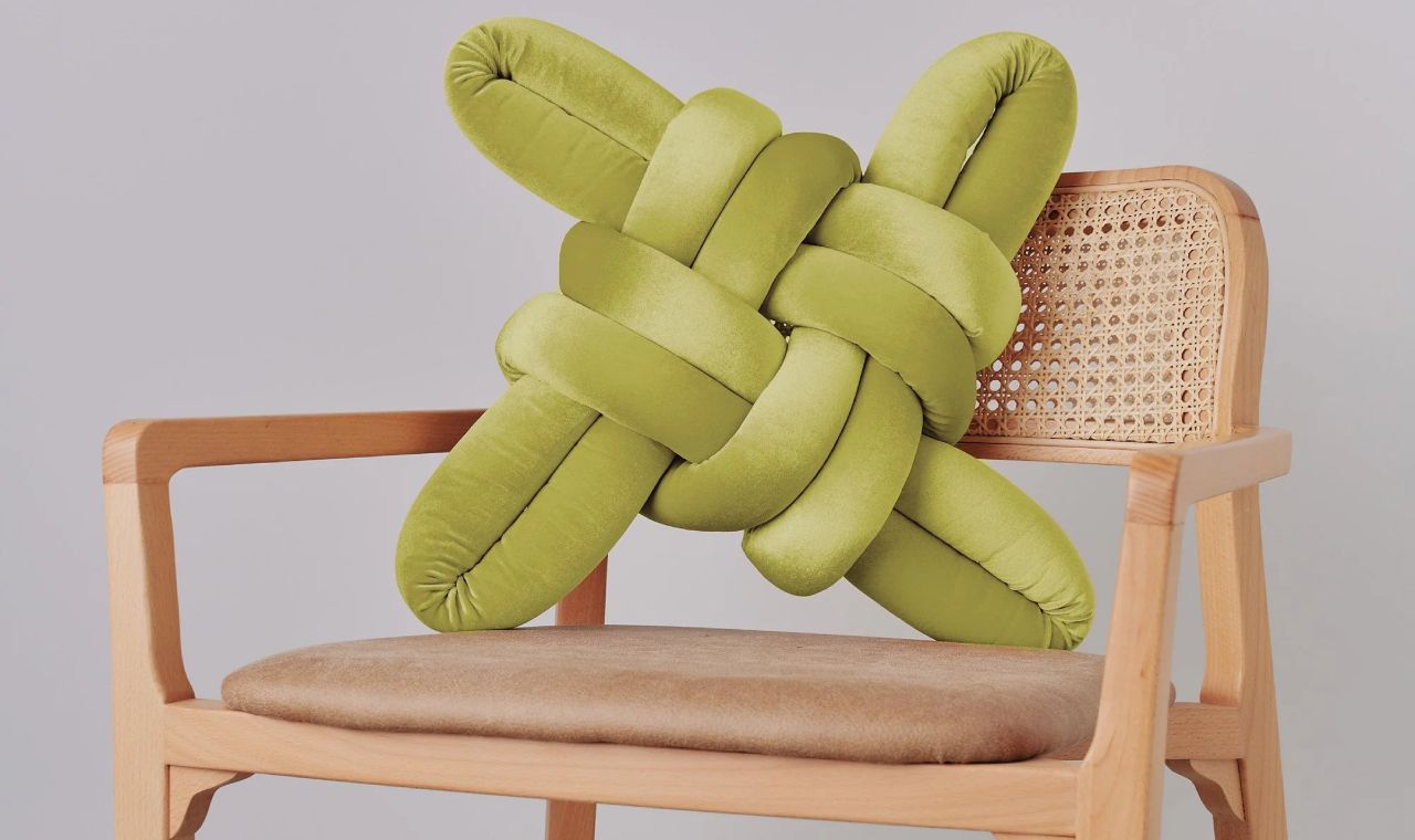 Celtic Knot Pillows: Weaving Heritage into Home Décor