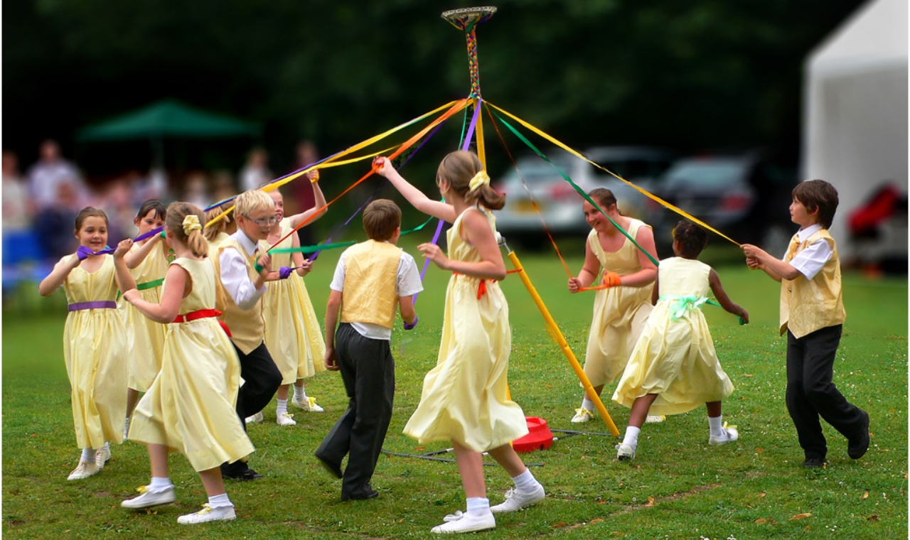 Irish Maypole Dances: A Spiraling Celebration of Spring