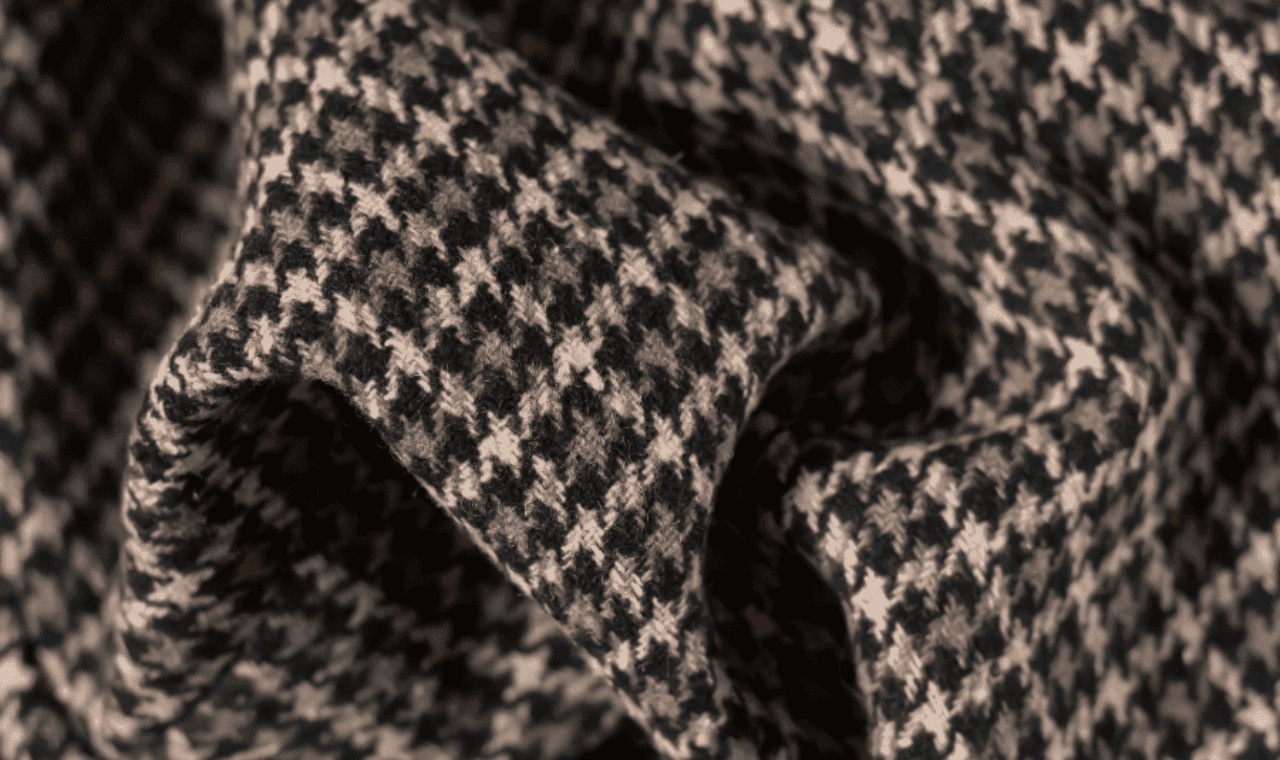 Scottish Houndstooth Patterns: History, Style & Symbolism