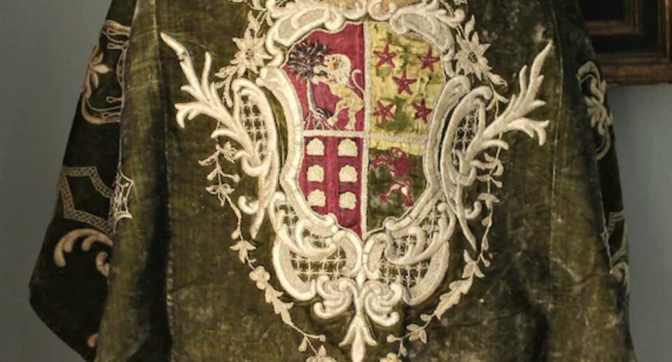 Armorial Embroidery_