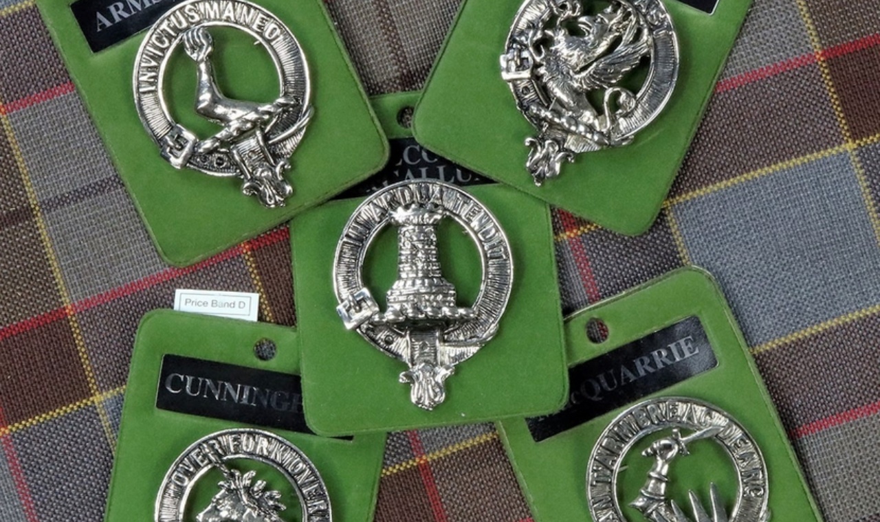 Scottish Clan Emblems on Brooches: A Cultural Guide