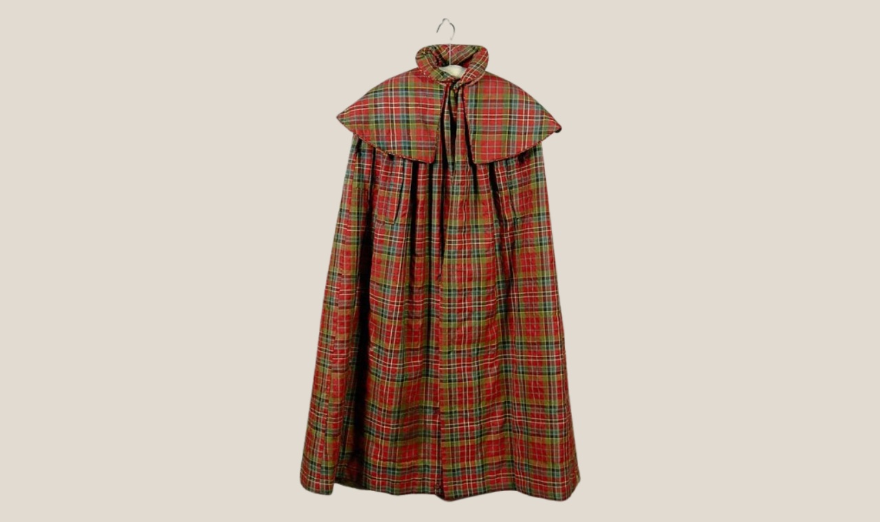 Scottish Capes and Mantles: Heritage, Fashion, and Tradition