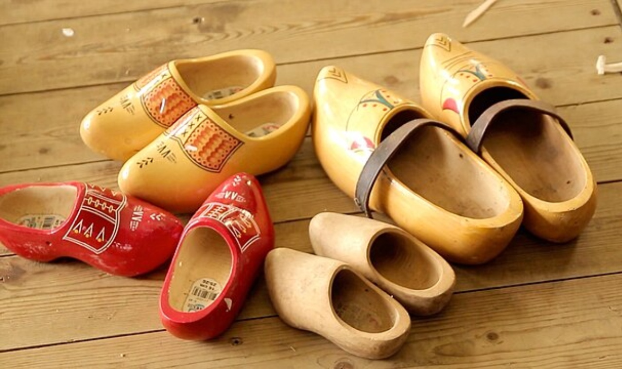 Traditional Scottish Clogs: Footwear at the Crossroads of Craft and Culture