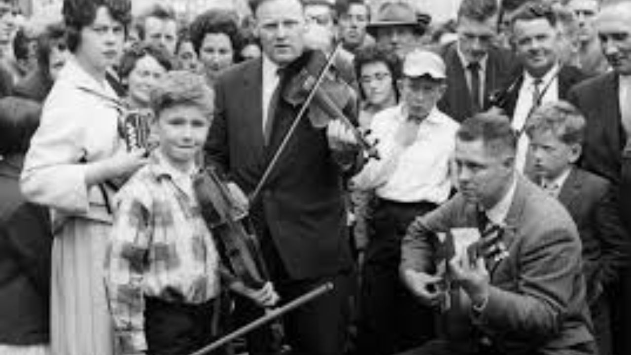 Gaelic War Songs: Battle, Memory, and Identity