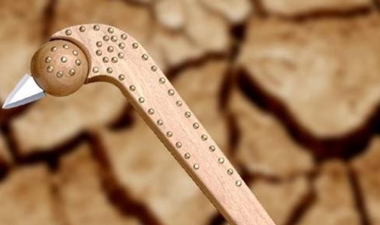 Scottish Knobkerrie Clubs: History, Meaning, and Cultural Context