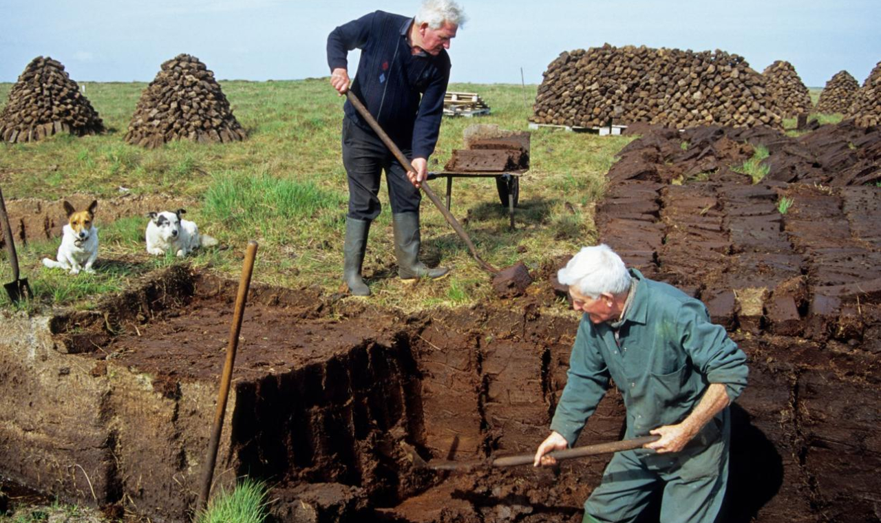 Irish Traditional Turf-Cutting Tools: A Cultural and Material Legacy